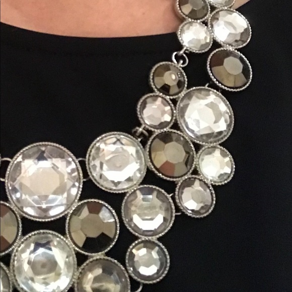 NEW GORGEOUS STATEMENT NECKLACE STYLISH..BEAUTIFUL - Picture 2 of 8